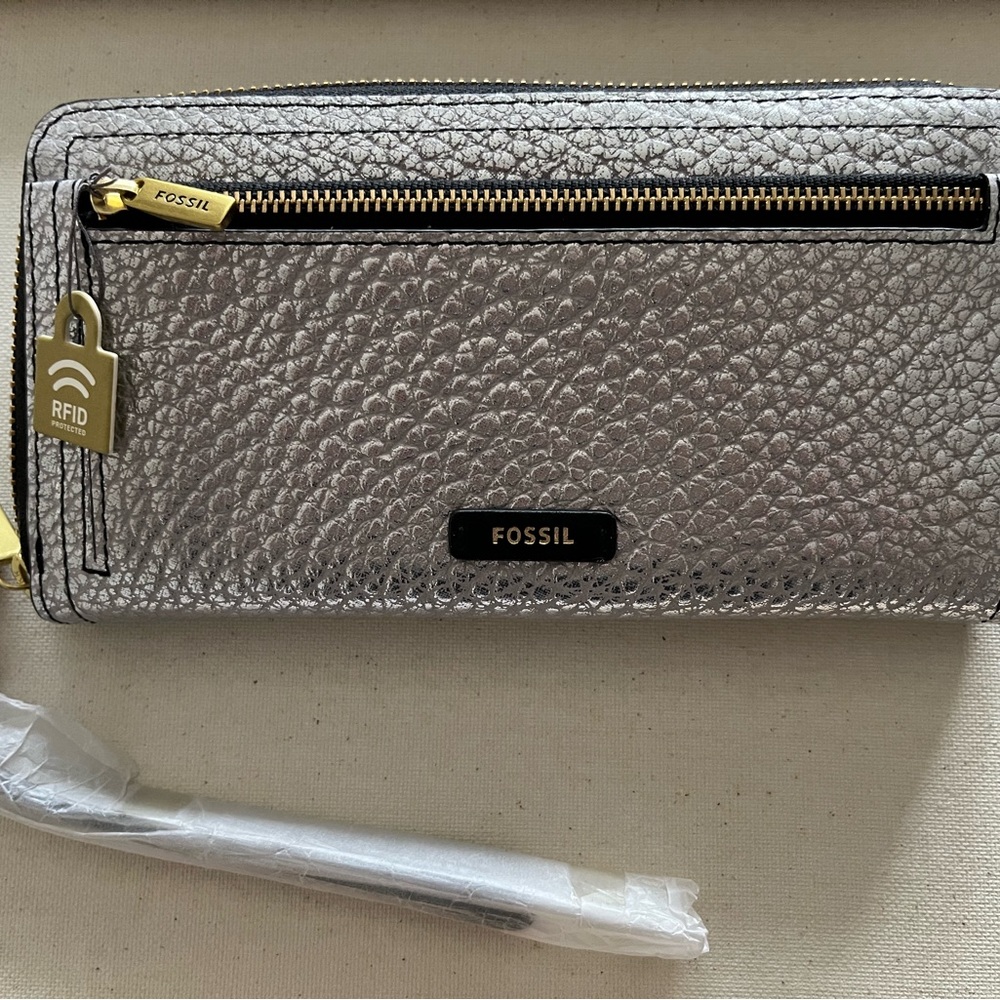Fossil Wallet